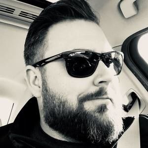 Meet your Posher, Chris